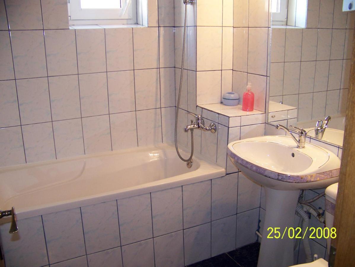 Apartament Zippi Republicii Rhbm バイア·マーレ エクステリア 写真